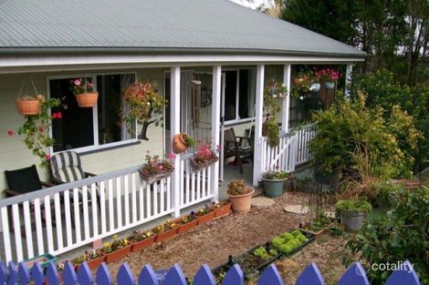 42 Tamarind St, Maleny, QLD 4552