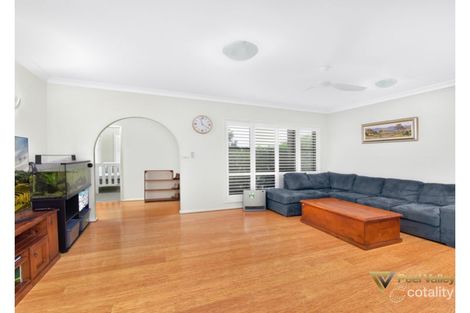 Property photo of 14 Caloola Street Hillvue NSW 2340