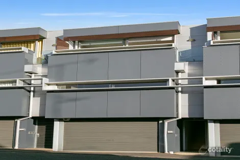 Property photo of 18 Courtney Place North Melbourne VIC 3051