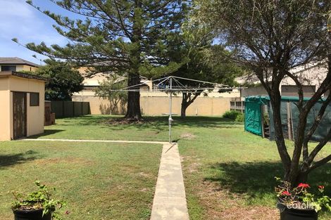 11 Stewart St, The Entrance North, NSW 2261