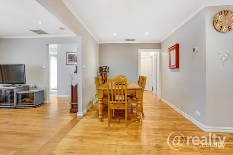 Property photo of 7 Bronwyn Court Deer Park VIC 3023
