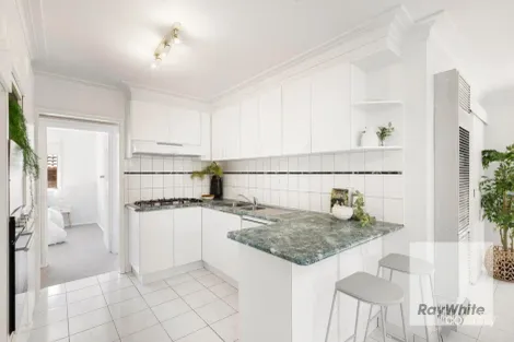 Property photo of 28 Luton Way Bundoora VIC 3083