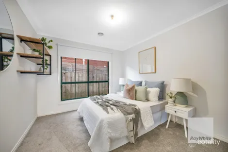 Property photo of 44B Chris Court Hillside VIC 3037