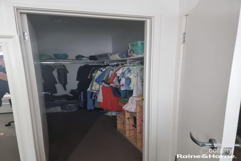 Property photo of 30 Bowral Avenue Point Cook VIC 3030
