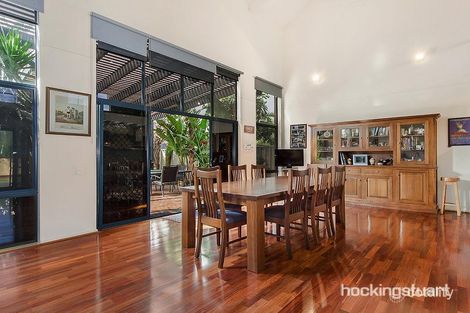 Property photo of 3 Brinton Lane Caroline Springs VIC 3023