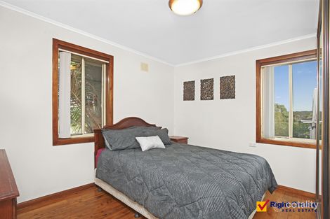 Property photo of 8 Scarf Avenue Mount Warrigal NSW 2528
