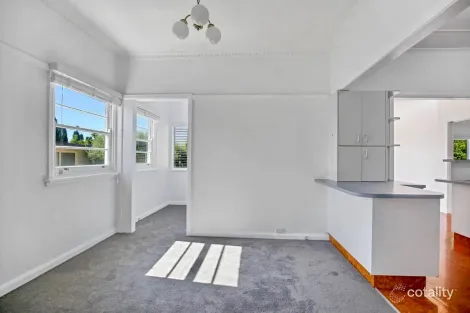 Property photo of 93 Franklin Road Orange NSW 2800