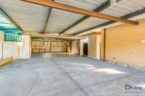 Property photo of 22 Dumsday Drive Forrestdale WA 6112