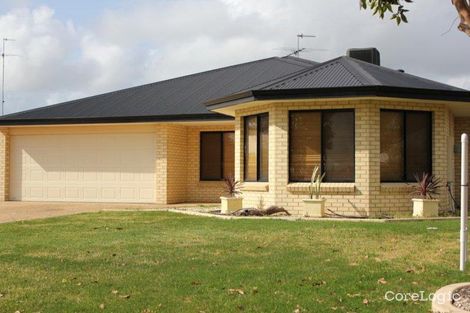 Property photo of 6 Rustle Nook Pinjarra WA 6208