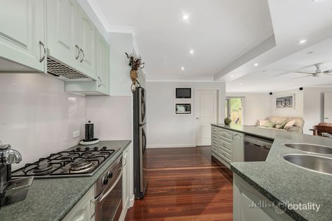 Property photo of 18 Dwyer Court Donvale VIC 3111