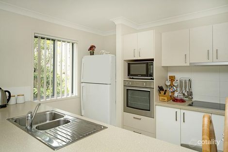 Property photo of 2/24 Faraday Crescent Pacific Pines QLD 4211