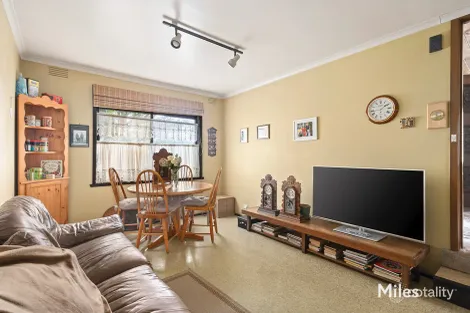 Property photo of 3 Phillips Crescent Rosanna VIC 3084