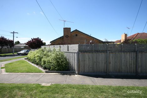 11 Glover St, Newcomb, VIC 3219