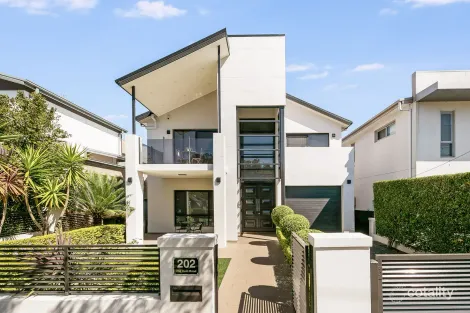 Property photo of 202 Old Kent Road Greenacre NSW 2190