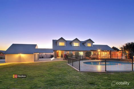 8 Mapleleaf St, Eight Mile Plains, QLD 4113