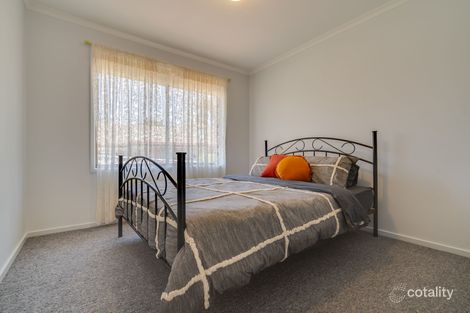 Property photo of 2 Bourke Drive Strathdale VIC 3550