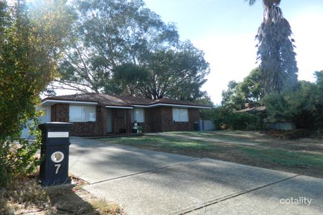 Property photo of 7 Hove Court Forrestfield WA 6058