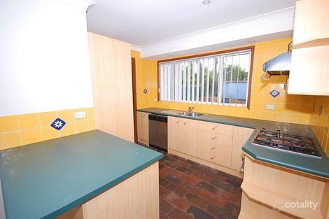 Property photo of 10 Follan Close Kariong NSW 2250