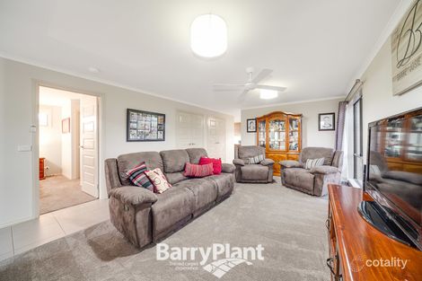 Property photo of 1 Royanne Close Bunyip VIC 3815