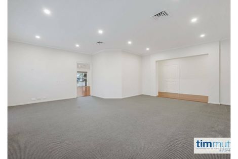 Property photo of 2 Eileen Street Picnic Point NSW 2213