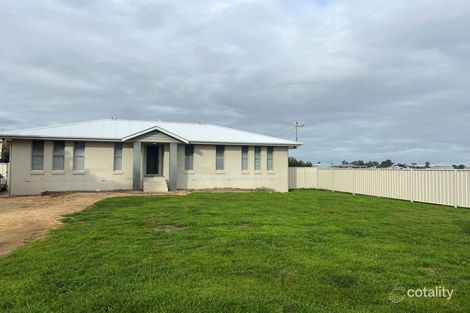 Property photo of 11 Bowden Fletcher Drive Narromine NSW 2821