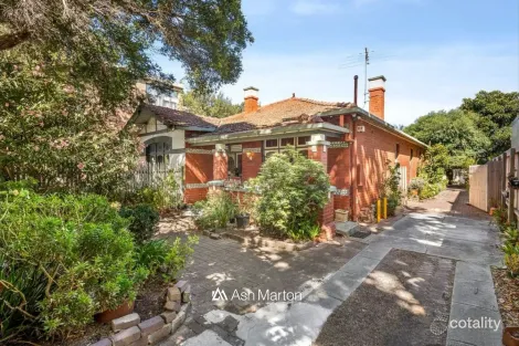 449 St Kilda St, Elwood, VIC 3184