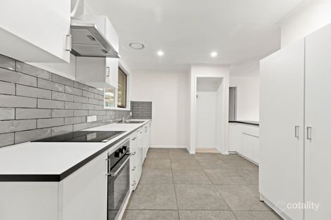 Property photo of 10 Valley Road Frankston VIC 3199