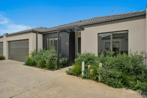 Property photo of 24 Vera Close Numurkah VIC 3636