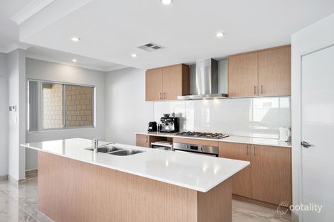 Property photo of 7 Kingsway Gardens Canning Vale WA 6155
