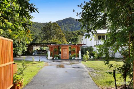 Property photo of 966 Tallebudgera Creek Road Tallebudgera Valley QLD 4228