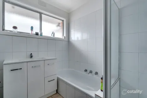 Property photo of 5/62 Pine Street Reservoir VIC 3073