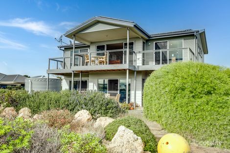 Property photo of 11 Sidney Parade Hindmarsh Island SA 5214