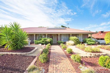 1 Dimasi Ct, Hillbank, SA 5112
