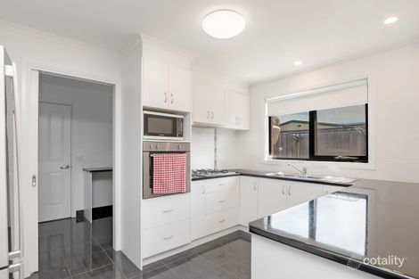 Property photo of 2/11 Martin Place Warrnambool VIC 3280