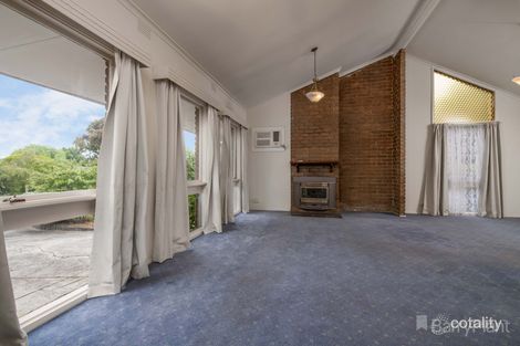 Property photo of 8 Fountain Drive Narre Warren VIC 3805