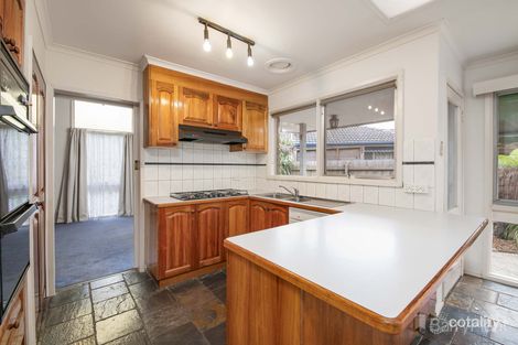 Property photo of 8 Fountain Drive Narre Warren VIC 3805