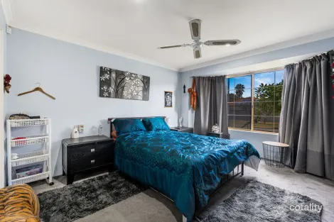 Property photo of 33 Roseheath Boulevard Kiara WA 6054
