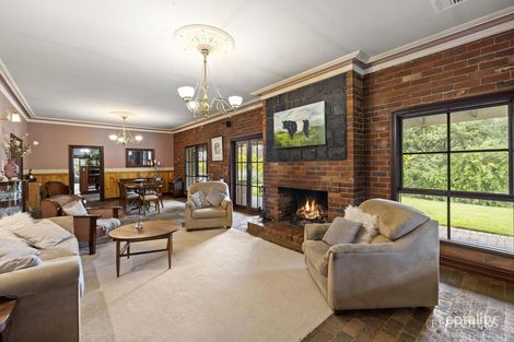 20 Dawson Rd, Kangaroo Ground, VIC 3097