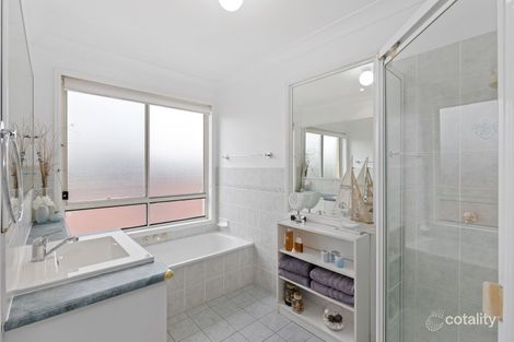 Property photo of 30 Mauritius Parade Forest Lake QLD 4078