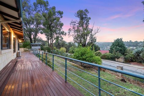 Property photo of 1 Lund Court Roleystone WA 6111