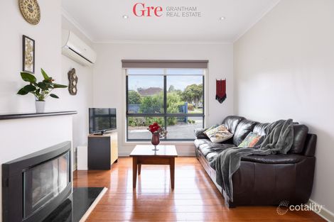 Property photo of 1/128 Boldrewood Parade Reservoir VIC 3073
