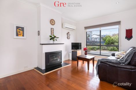 Property photo of 1/128 Boldrewood Parade Reservoir VIC 3073