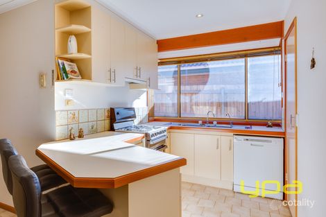 Property photo of 9 Kestrel Place Werribee VIC 3030