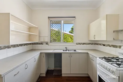 Property photo of 9 Grant Street Embleton WA 6062