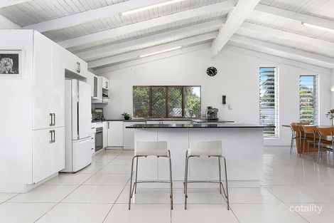 Property photo of 11 Netherby Rise Sunrise Beach QLD 4567