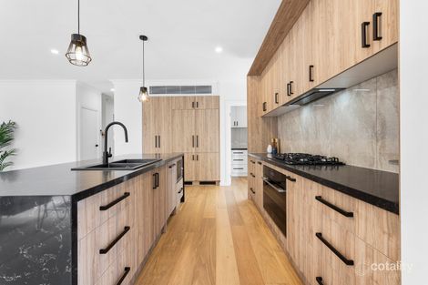 Property photo of 11 Osborne Street Safety Beach VIC 3936
