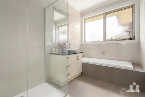 Property photo of 85 Sunstone Boulevard Doreen VIC 3754