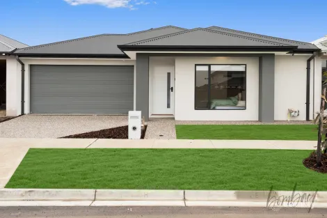 27 WELLOW WAY, DONNYBROOK, VIC 3064