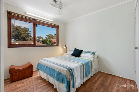 Property photo of 33 Pinaroo Crescent Bradbury NSW 2560