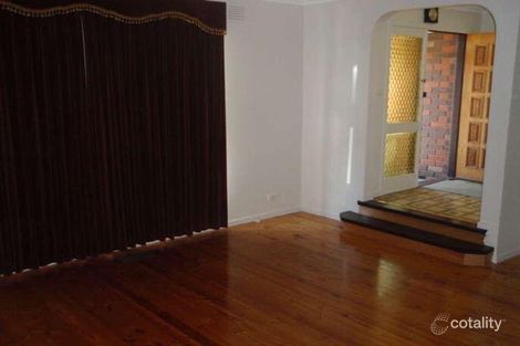 Property photo of 2 Elinga Court Albanvale VIC 3021